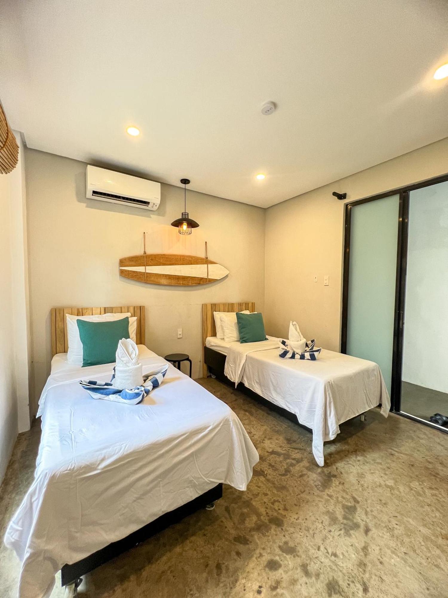 Siargao Bed And Brewery Hotel General Luna  Ngoại thất bức ảnh