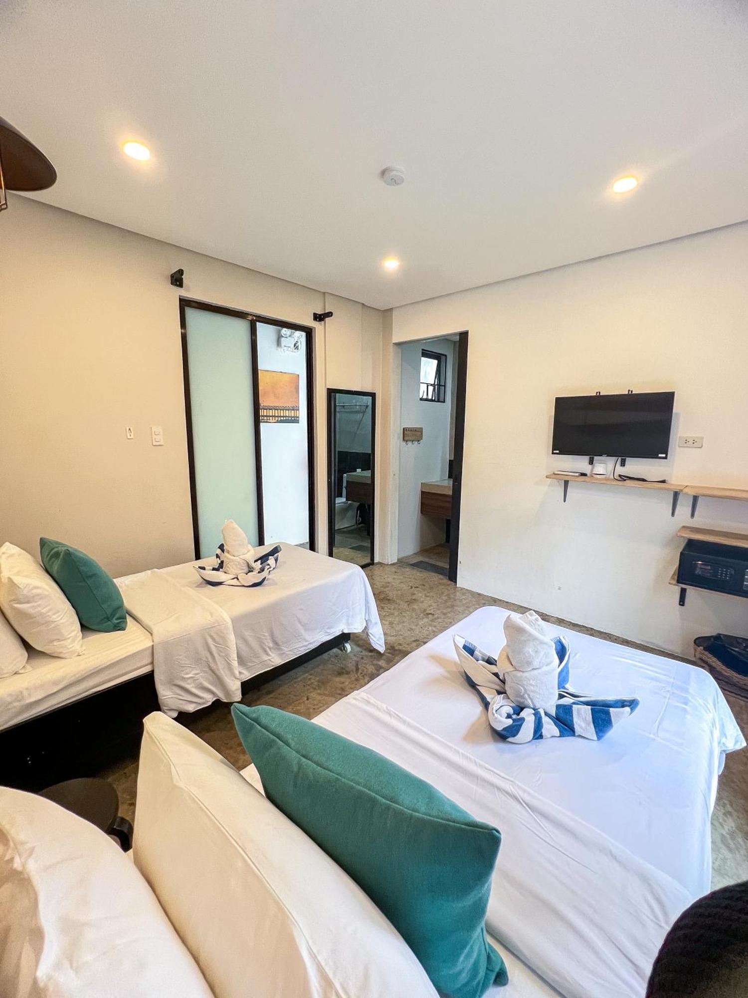 Siargao Bed And Brewery Hotel General Luna  Ngoại thất bức ảnh
