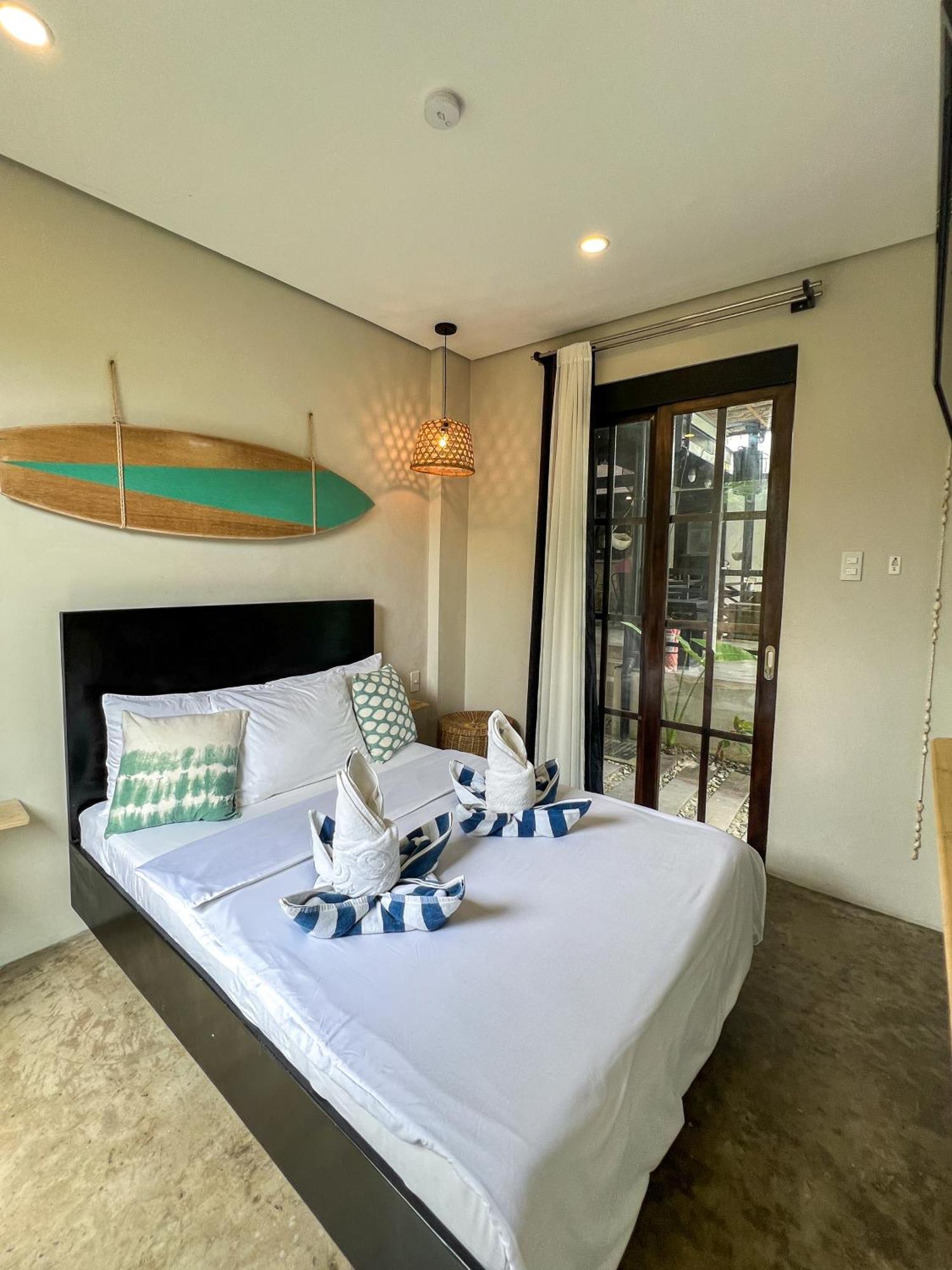 Siargao Bed And Brewery Hotel General Luna  Ngoại thất bức ảnh