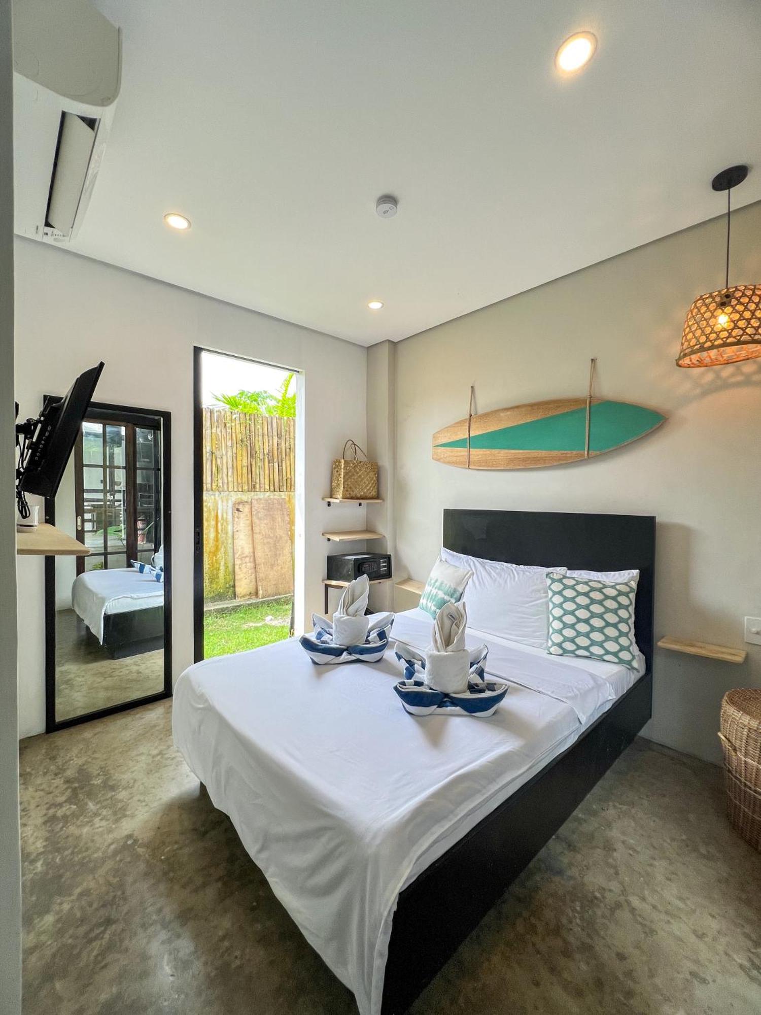 Siargao Bed And Brewery Hotel General Luna  Ngoại thất bức ảnh
