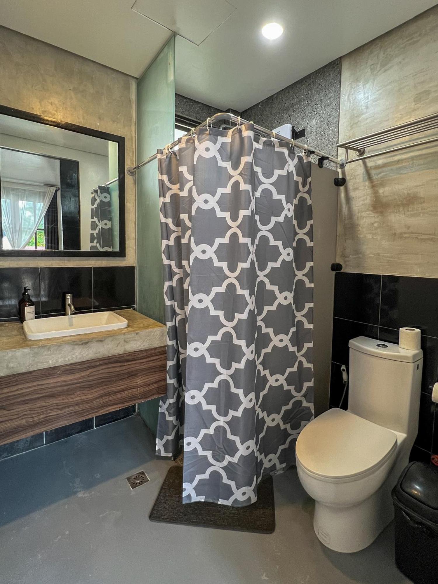 Siargao Bed And Brewery Hotel General Luna  Ngoại thất bức ảnh